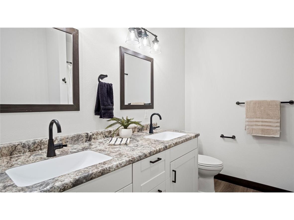 3369 Iris Drive Eau Claire WI 54703 1598635 image16