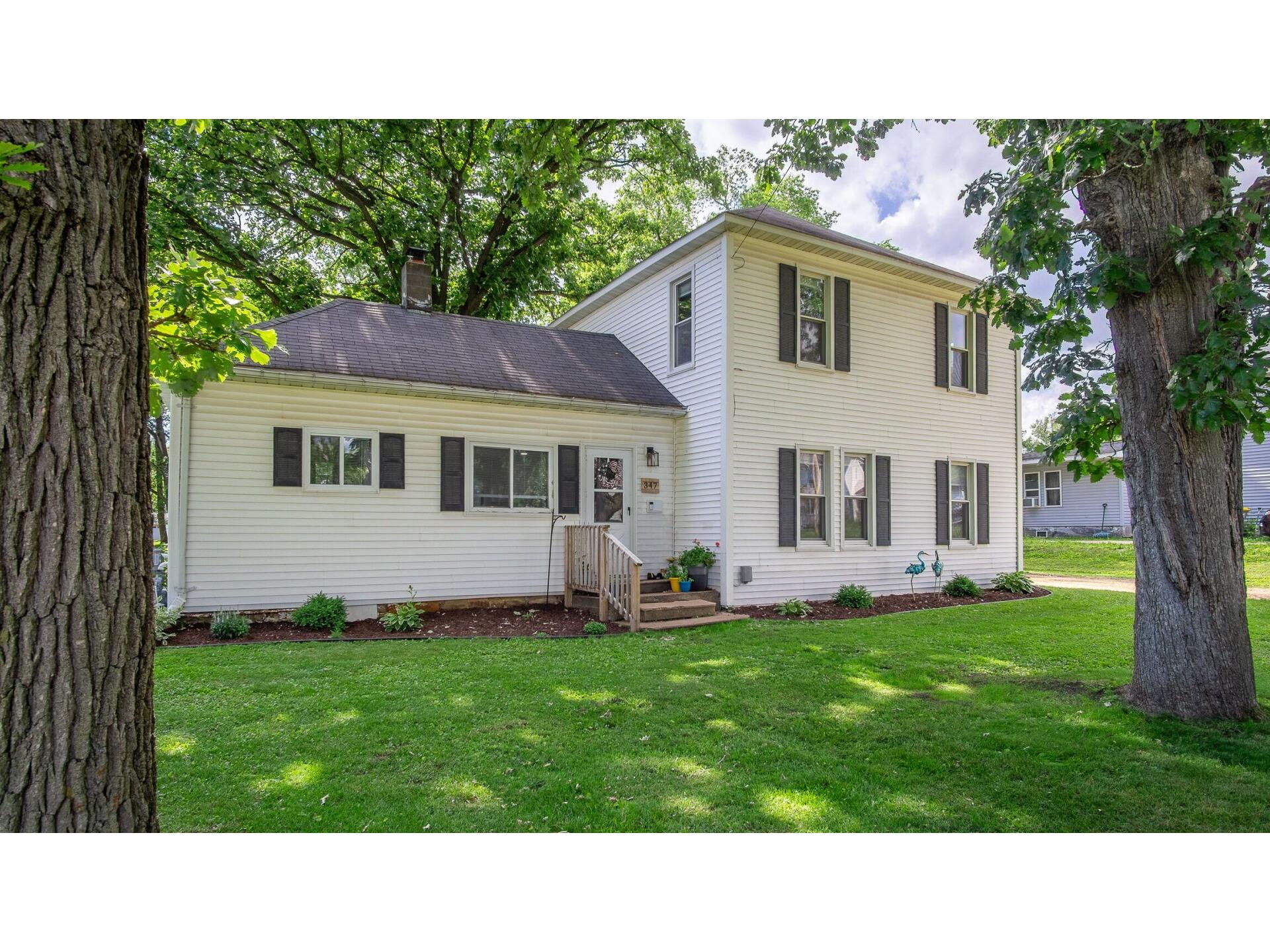 347 S Washington Street Mondovi WI 54755 1602387 image1