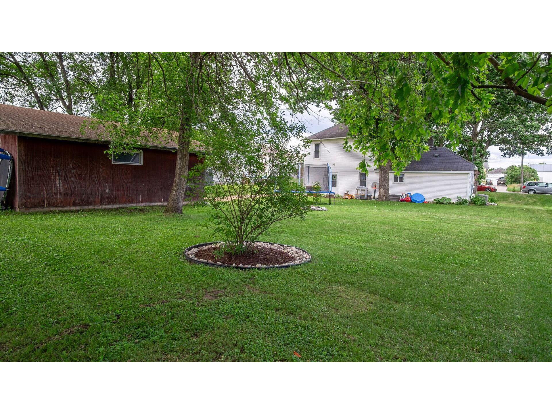 347 S Washington Street Mondovi WI 54755 1602387 image10