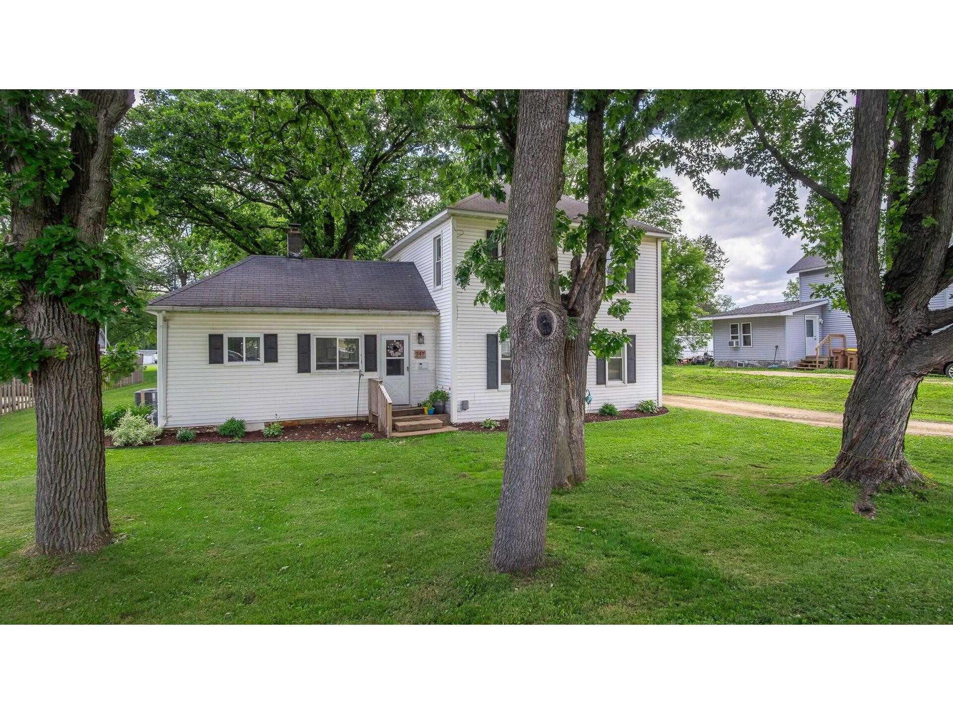 347 S Washington Street Mondovi WI 54755 1602387 image3