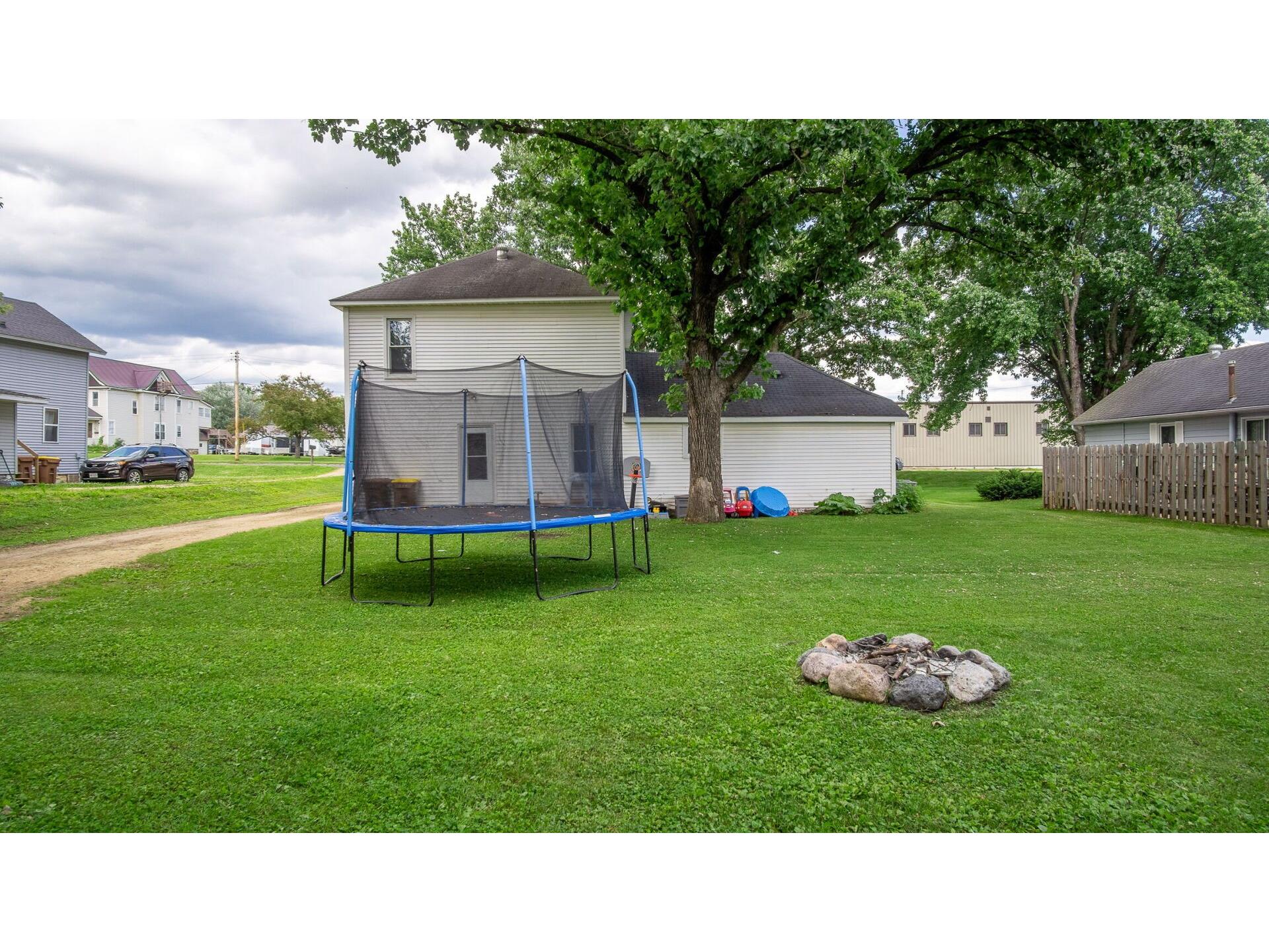 347 S Washington Street Mondovi WI 54755 1602387 image8