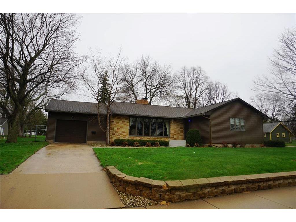 354 W Warner Street, Ellsworth, WI 54011 MLS 1552430 Edina Realty