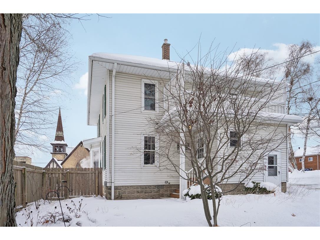 355 W Madison Street #2 Waterloo WI 53594 1597383 image2