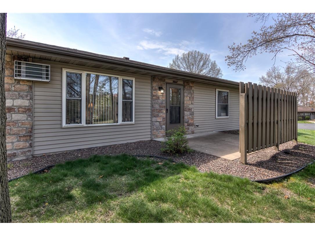 3607 Oak Tree Lane Eau Claire WI 54701 1591684 image1