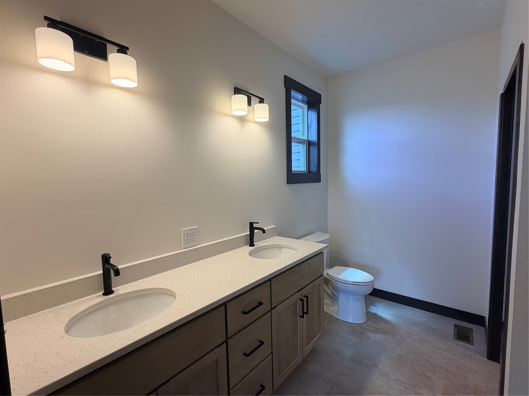 3675 112th St Chippewa Falls WI 54729 1600400 image16