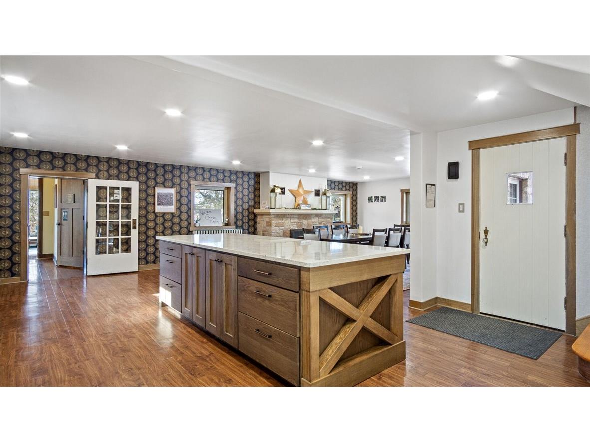 3701 E Clairemont Avenue Eau Claire WI 54701 - Otter 1598828 image39