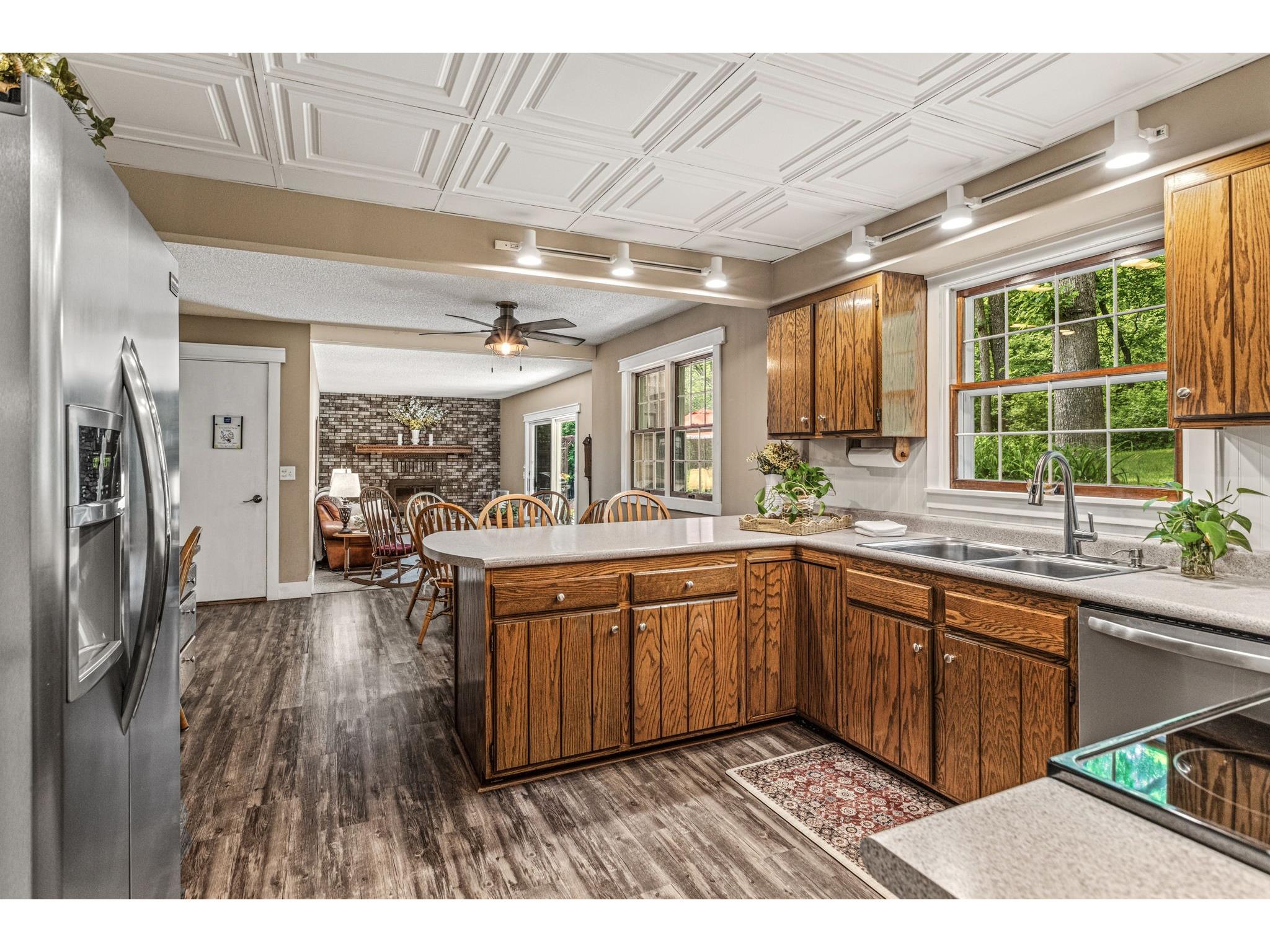 3702 Golf Road Eau Claire WI 54701 1601847 image28