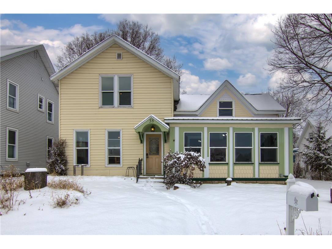 38 E Willow Street Chippewa Falls WI 54729 1588647 image1