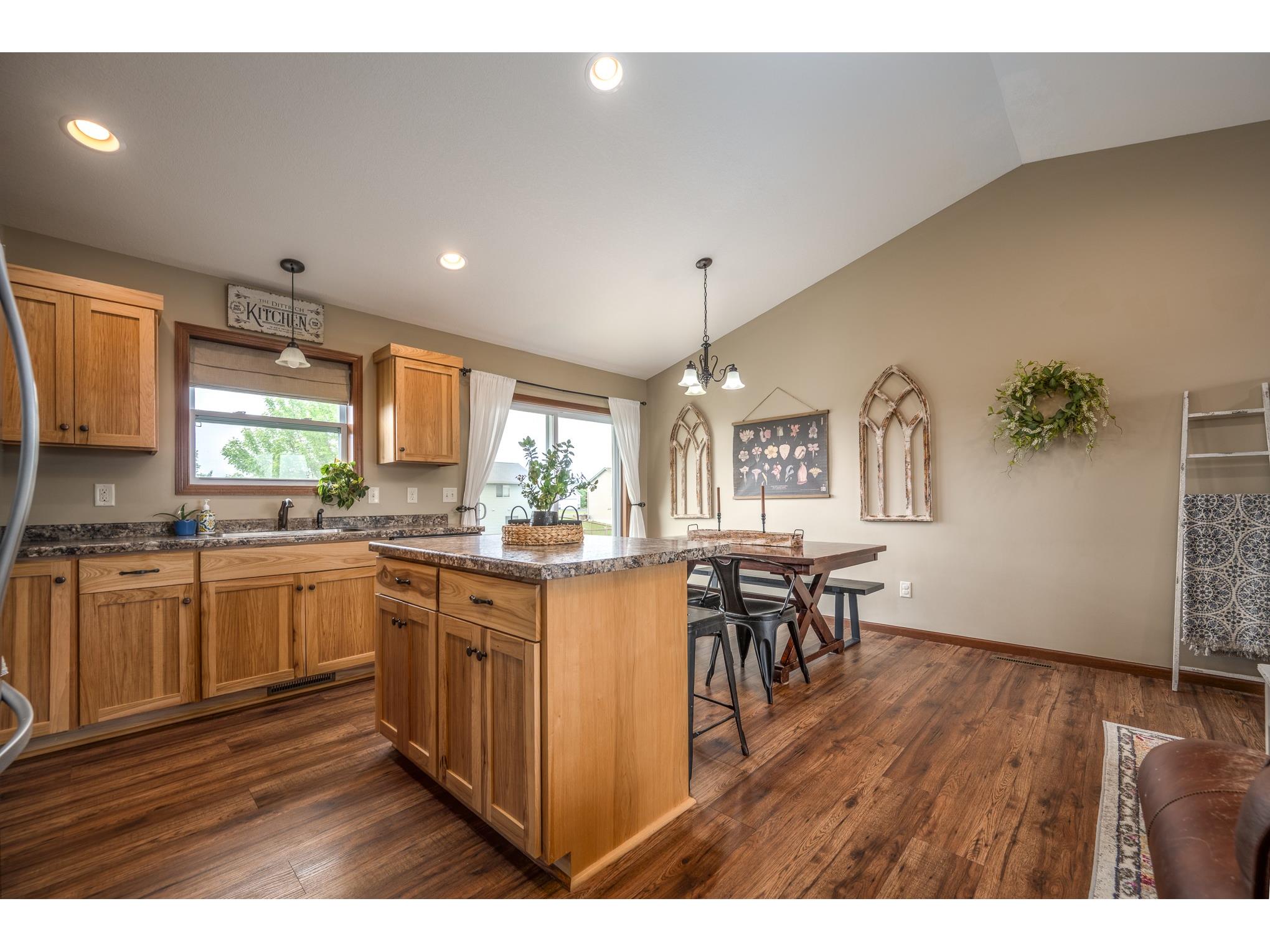 388 Dakota Avenue Roberts WI 54023 1601764 image4