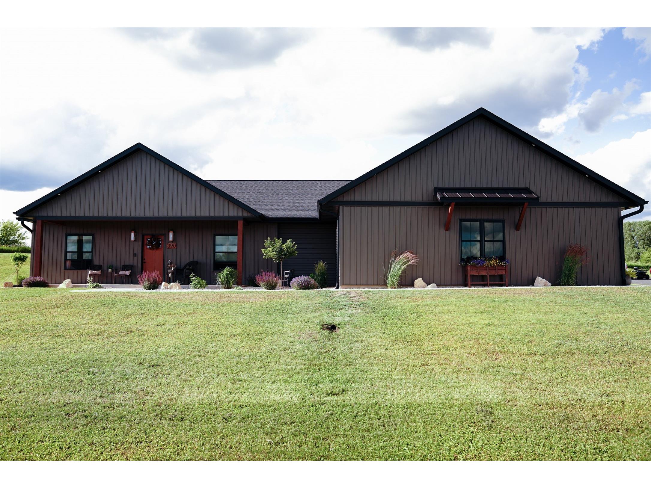 390 Badger Avenue Mondovi WI 54755 1602458 image3