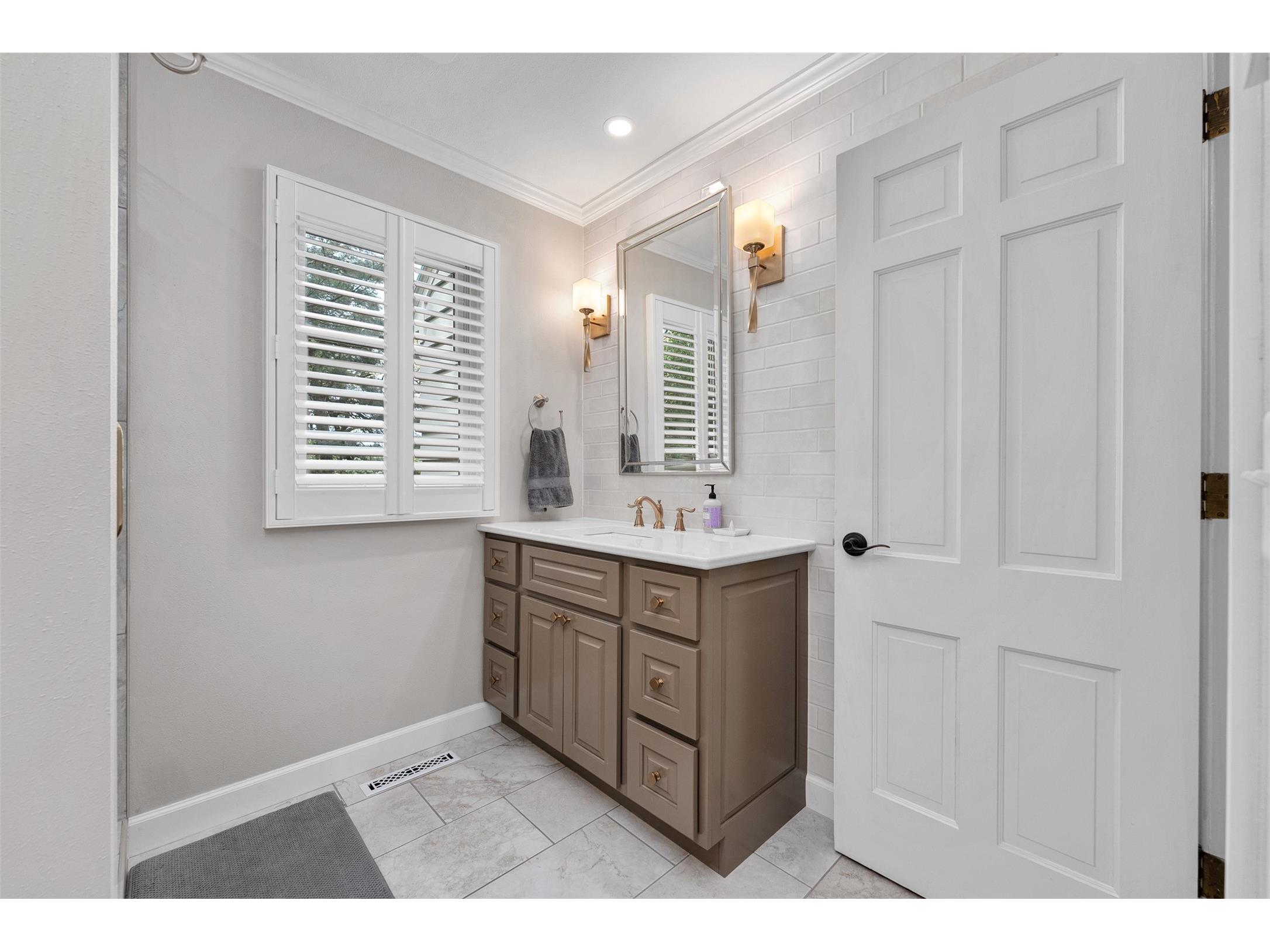 391 Heather Court Eau Claire WI 54701 1601562 image24
