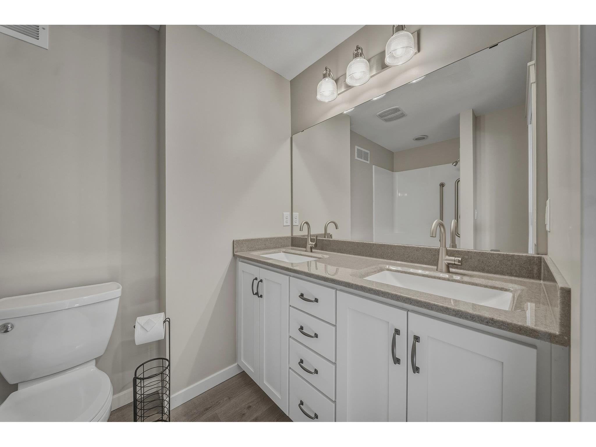 3940 County Road K Ellsworth WI 54011 1600981 image38
