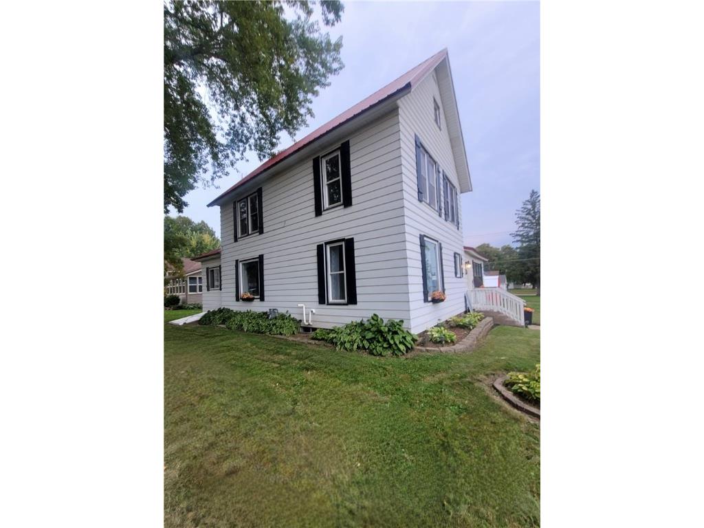 400 Oak Street Neillsville WI 54456 1595419 image5