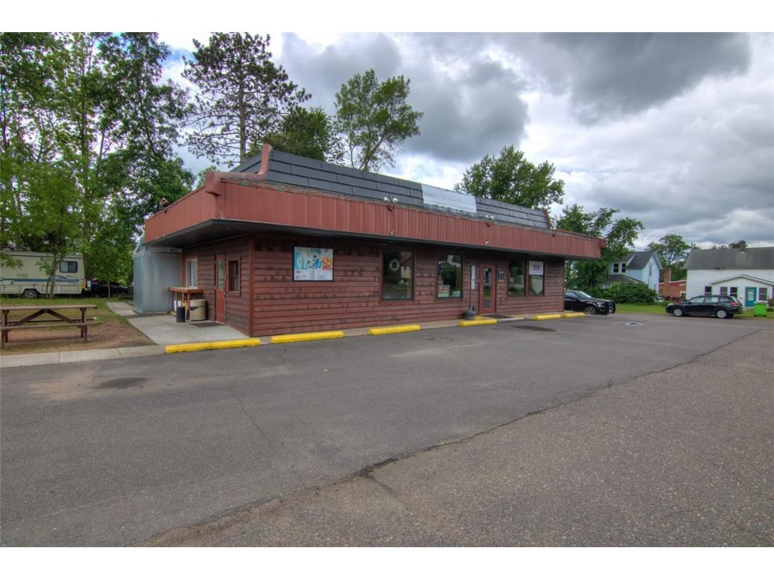 401 Bridge Street Cornell WI 54732 1592455 image3