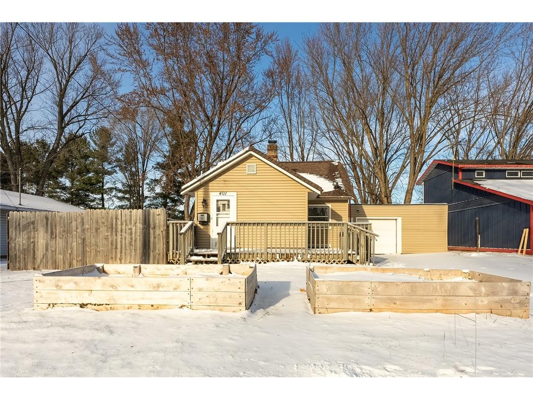 401 Cedar Avenue E Menomonie WI 54751 1587836 image1