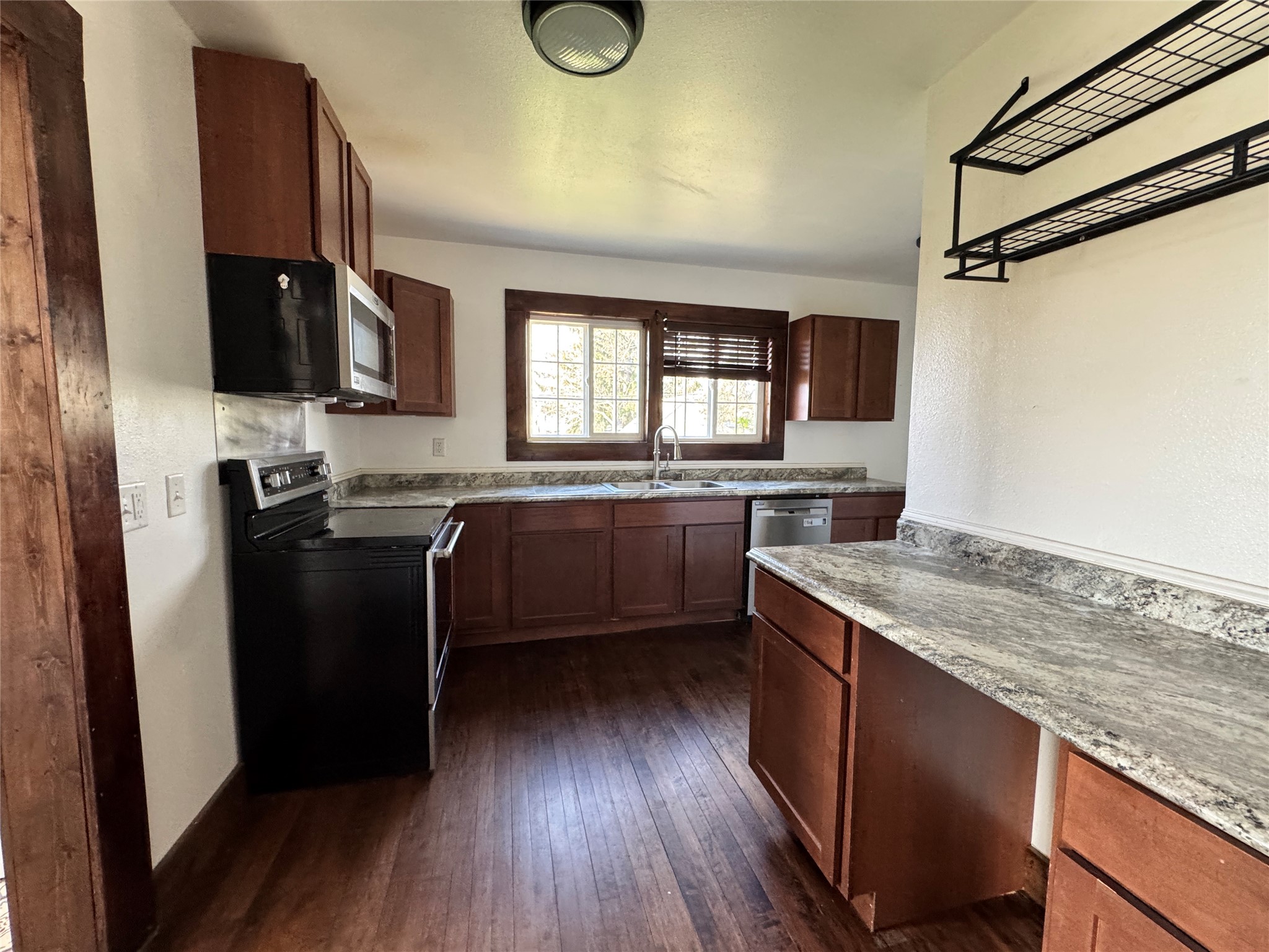 401 Elm Street Spooner WI 54801 1600987 image17