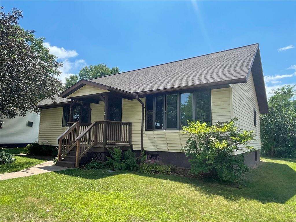 407 Oak Street, Spooner, WI, 54801 MLS 1566846 Edina Realty