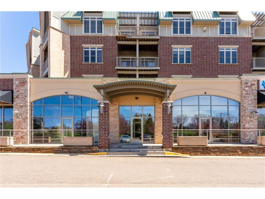 401 Pinnacle Way #411 Eau Claire WI 54701 1581819 image1