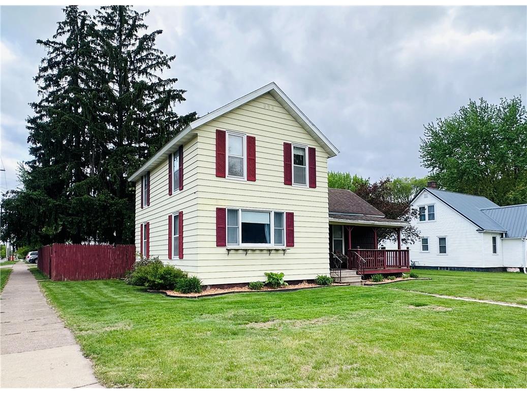 403 Dwight Street Chippewa Falls WI 54729 1591754 image1
