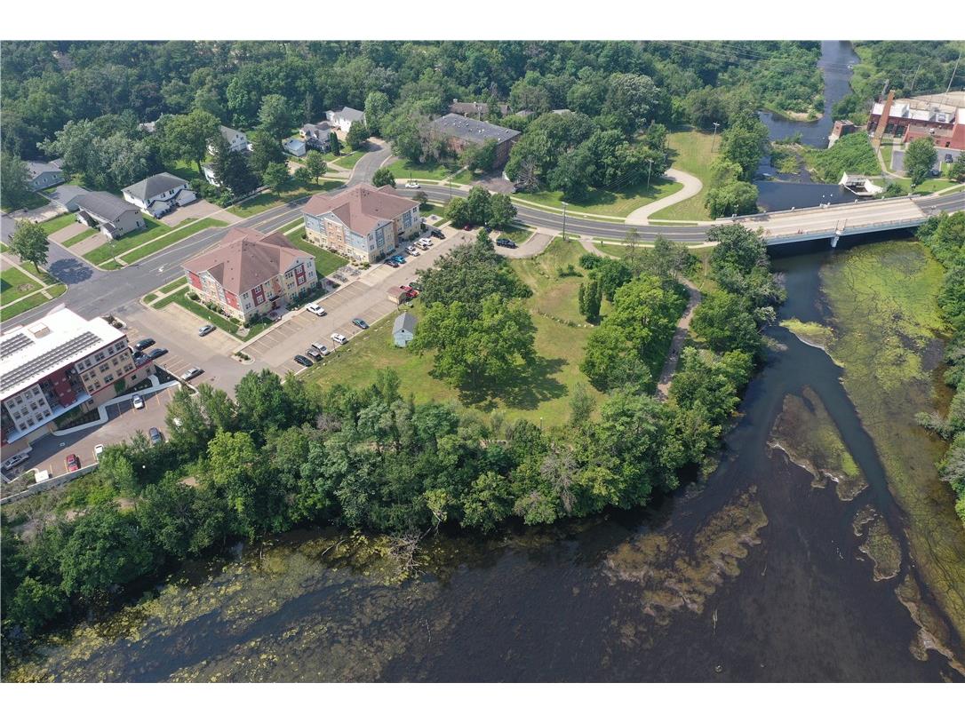 404 S Winter Street River Falls WI 54022 - Kinnickinnic River 1594061 image7