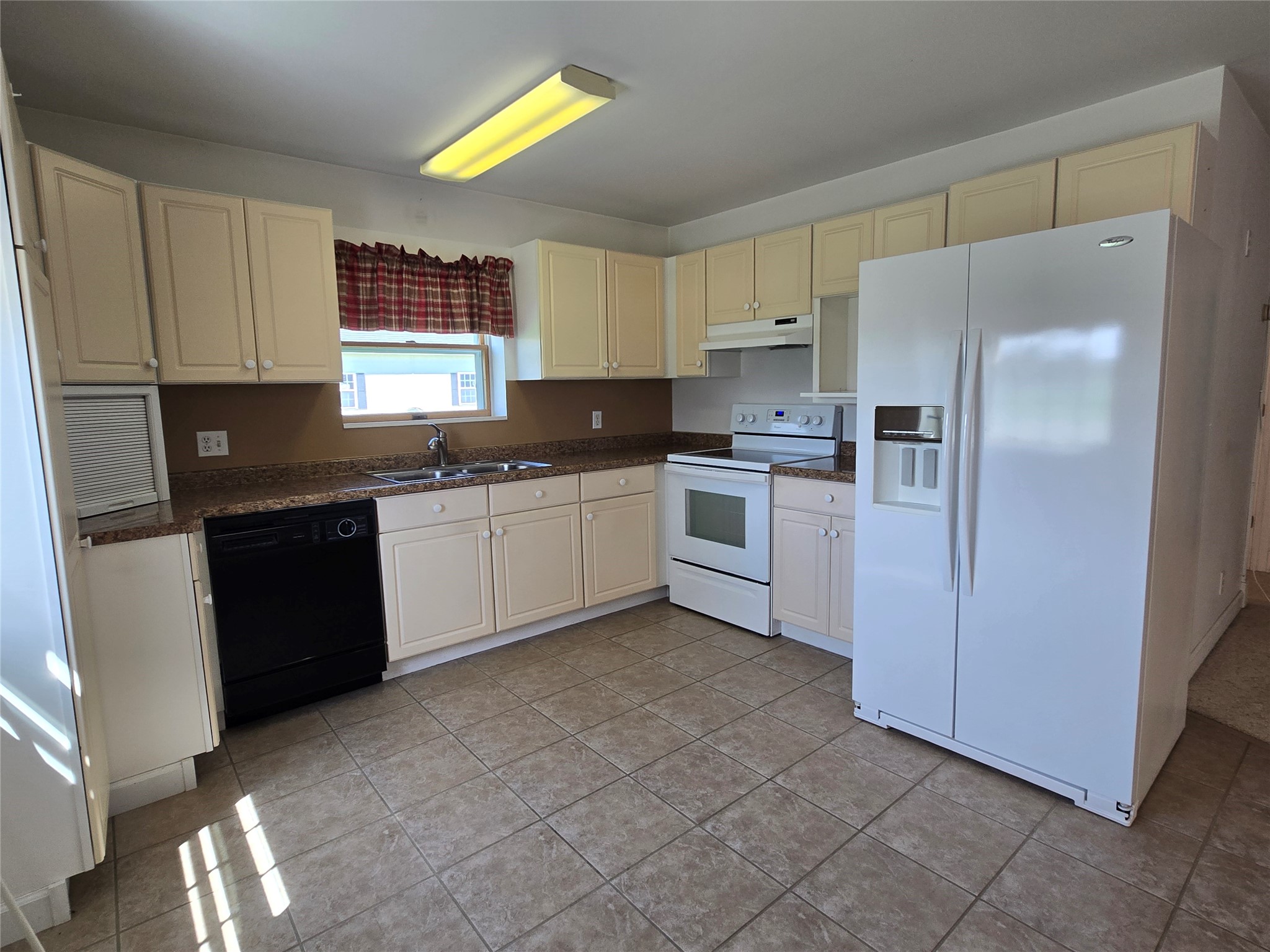 406 W Dell Street New Auburn WI 54757 1600523 image13