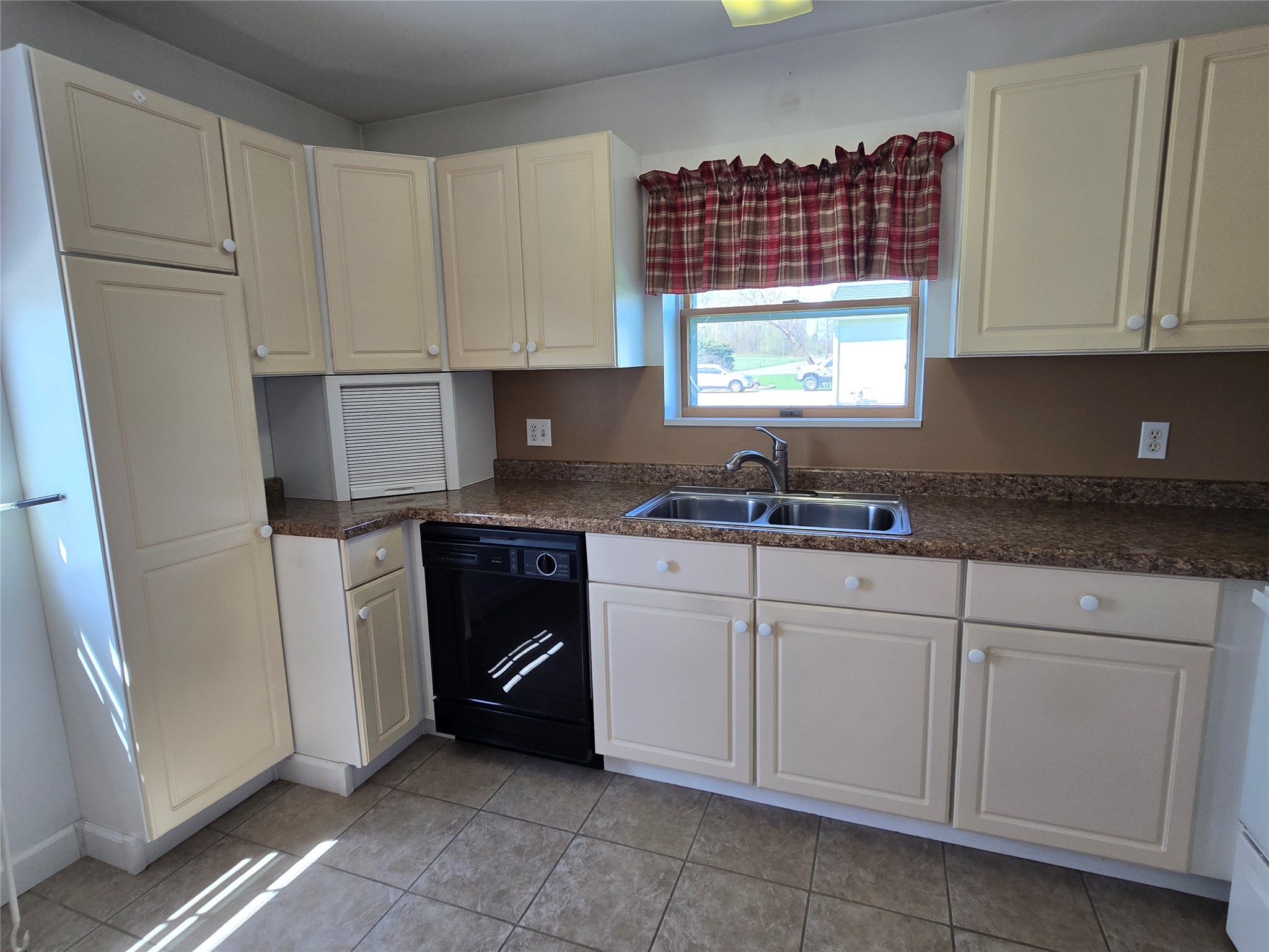 406 W Dell Street New Auburn WI 54757 1600523 image14