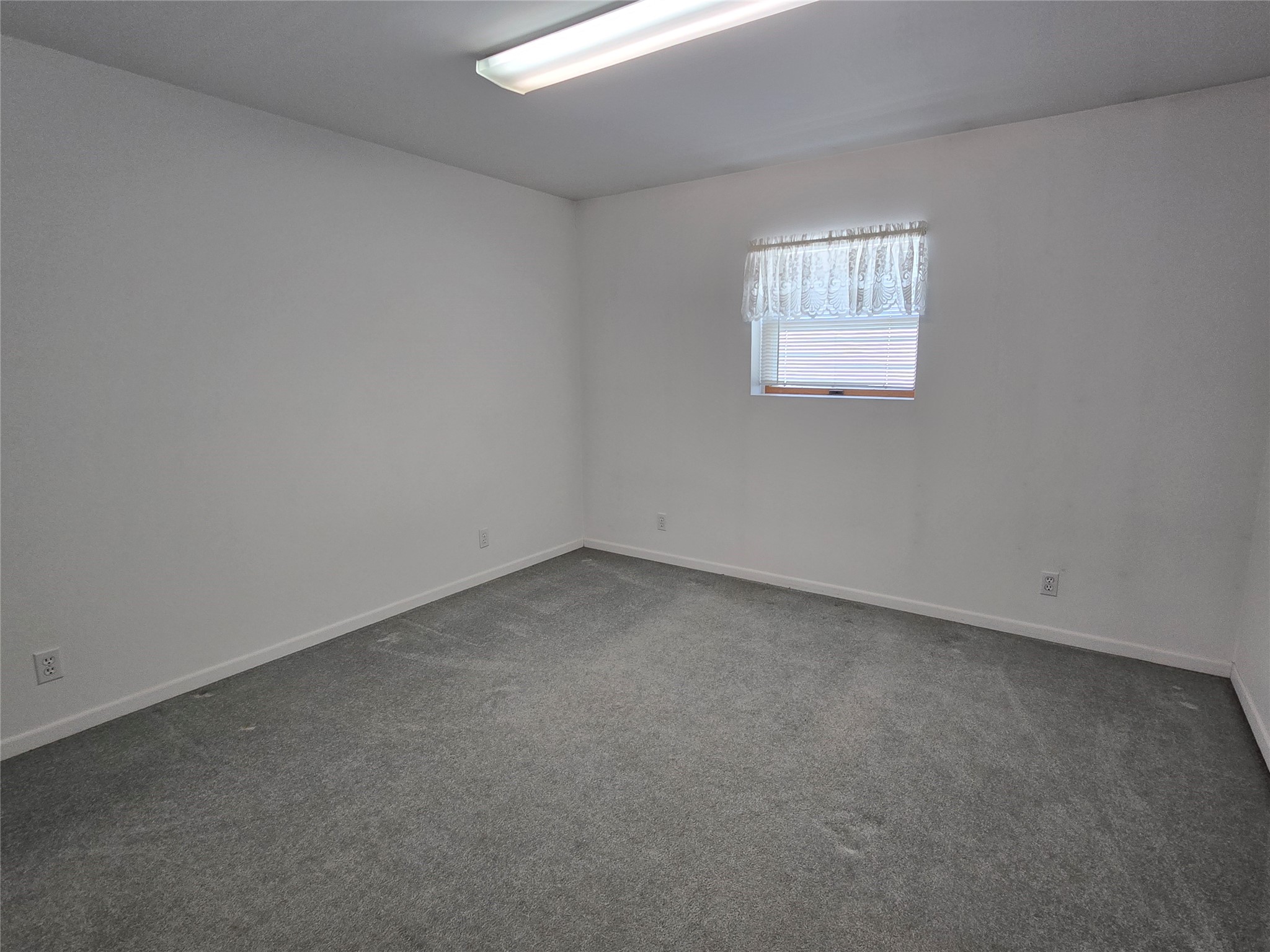 406 W Dell Street New Auburn WI 54757 1600523 image18