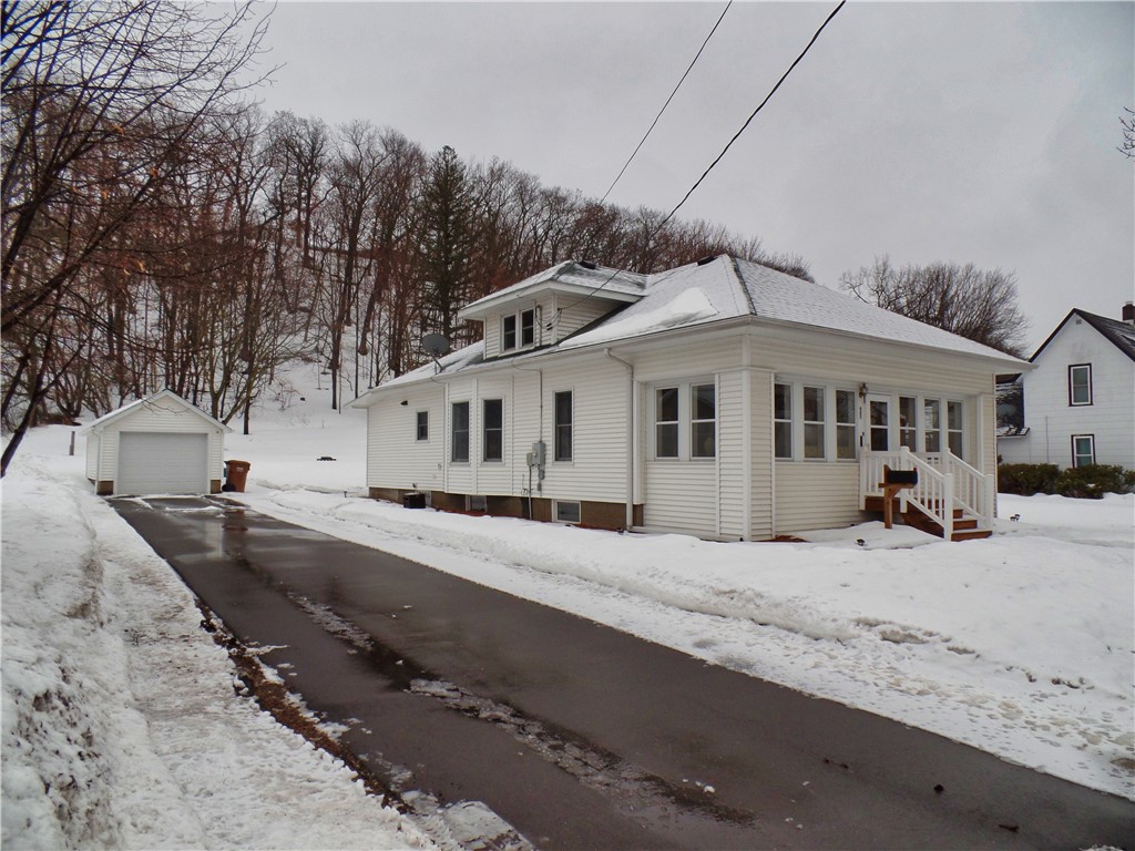 407 W Prospect Street Durand WI 54736 1571445 image1