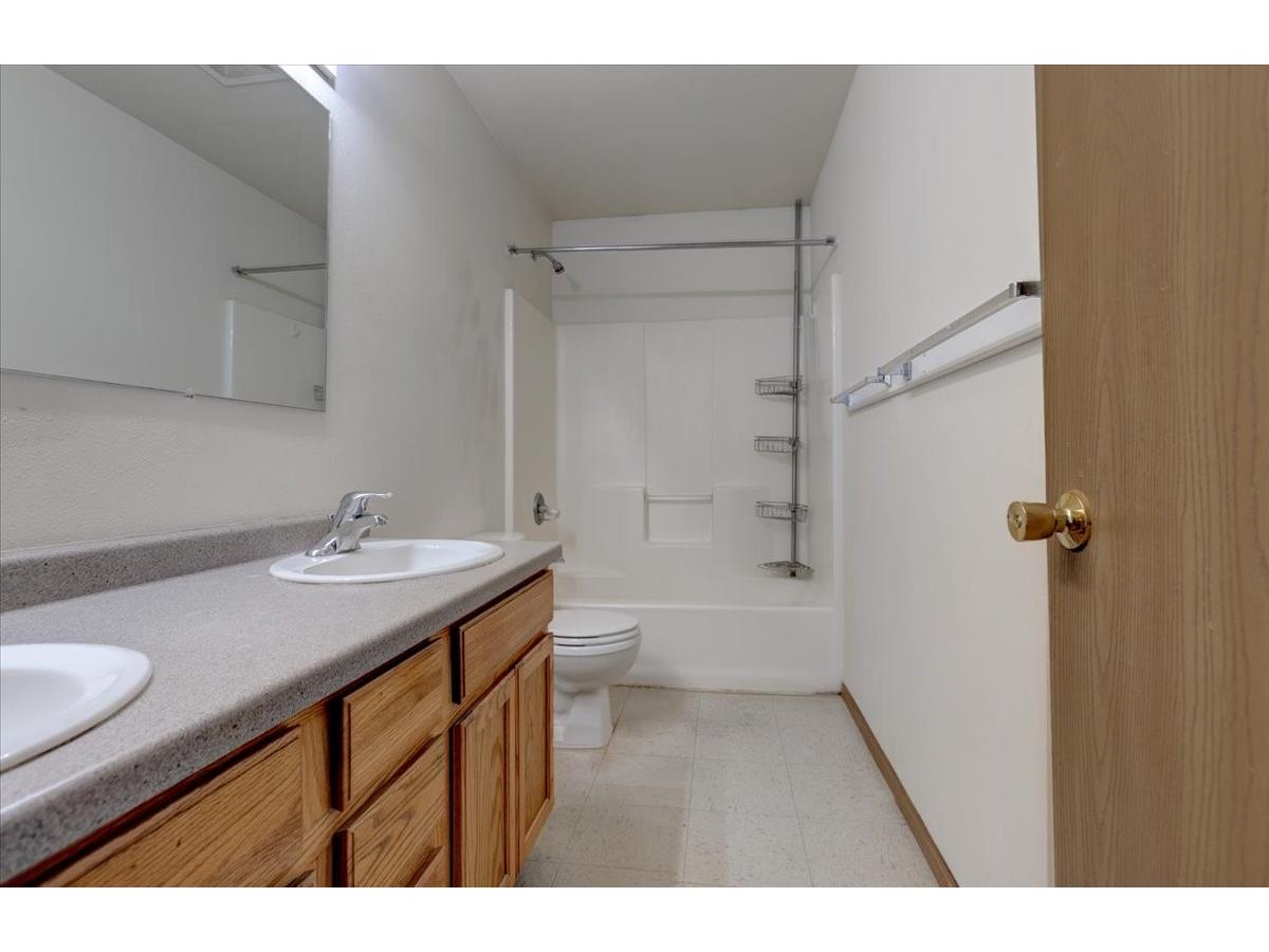 408 18th Avenue E #1 Menomonie WI 54751 1603009 image25
