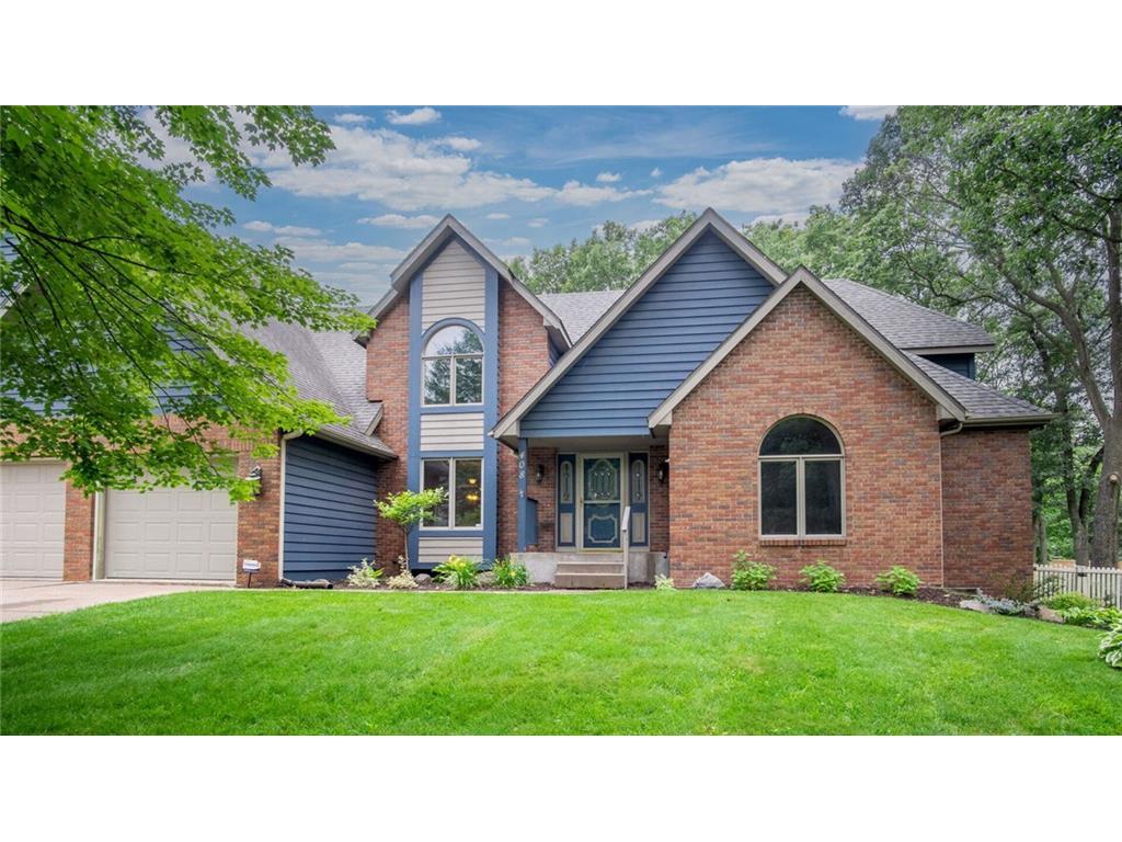 408 Southwood Court, Eau Claire, WI 54701 MLS 1566920 Edina Realty