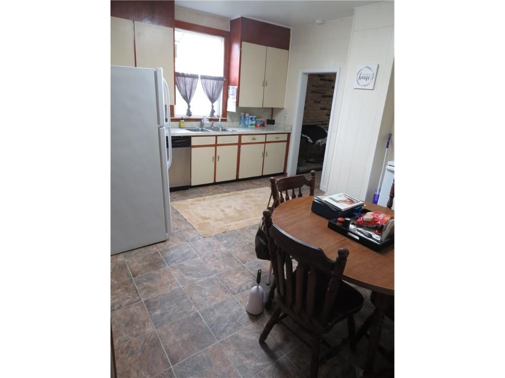 408 W Elm Street #1-2 Chippewa Falls WI 54729 1597819 image4