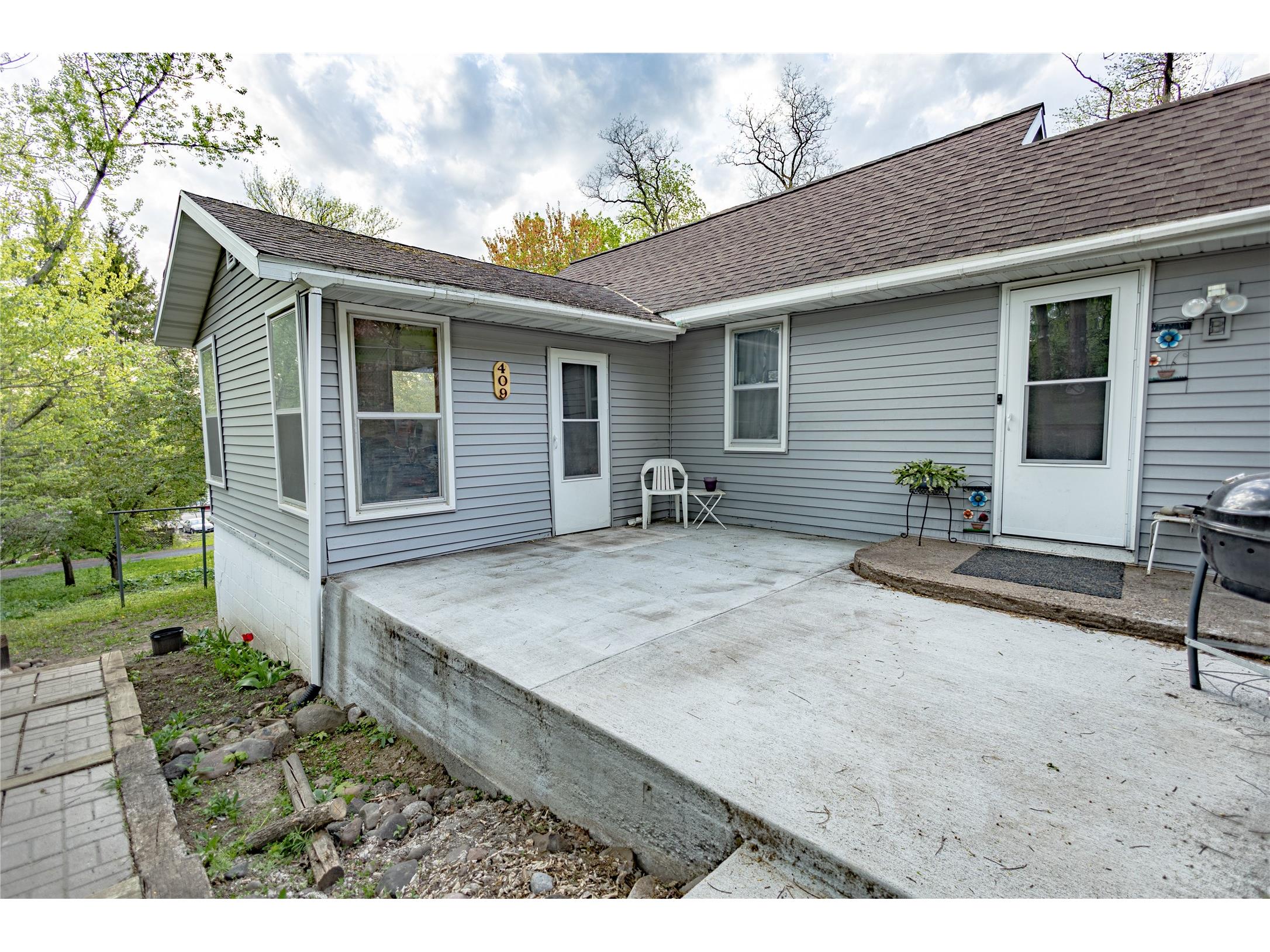 409 N Adams Street Saint Croix Falls WI 54024 1601393 image1