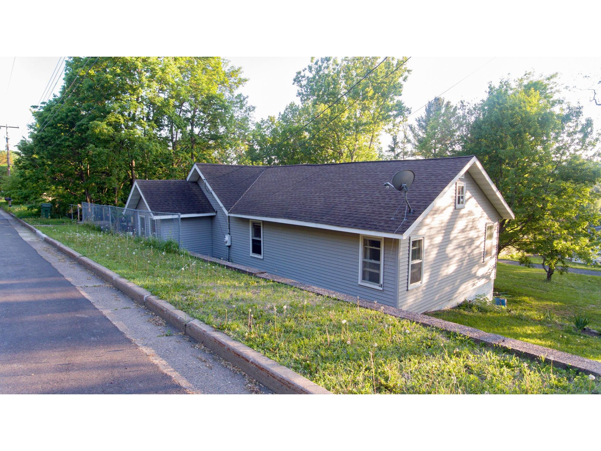 409 N Adams Street Saint Croix Falls WI 54024 1601393 image19
