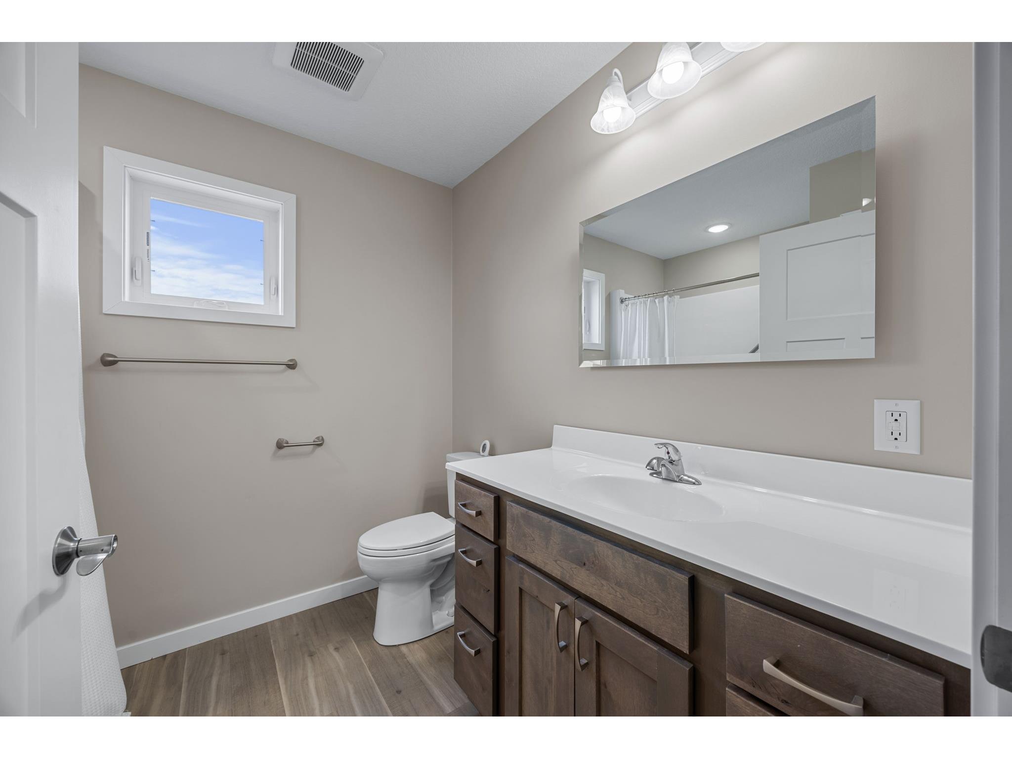 409 N Russell Street Grantsburg WI 54840 1599717 image18