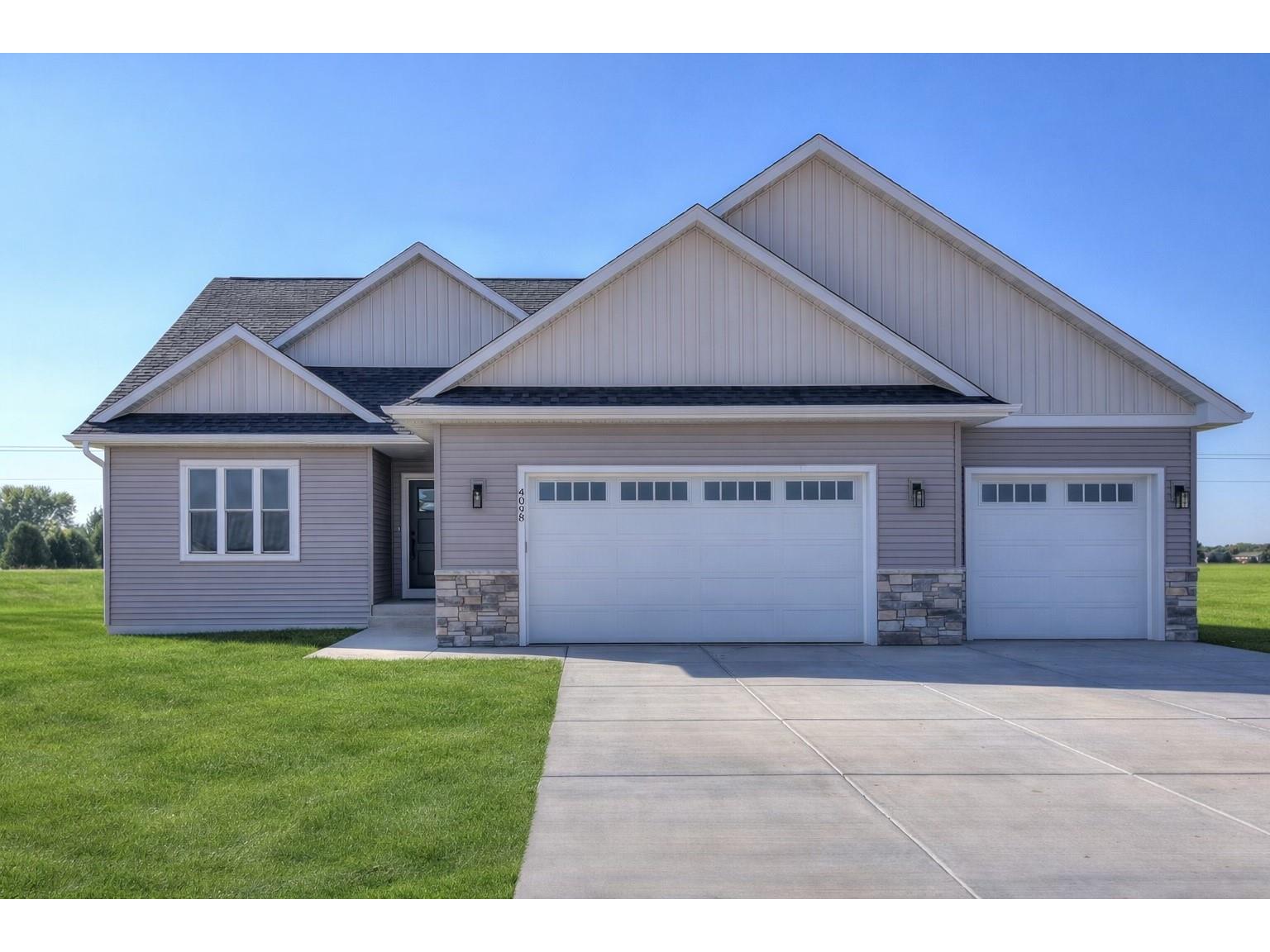 4098 141st Street Chippewa Falls WI 54729 1597738 image1