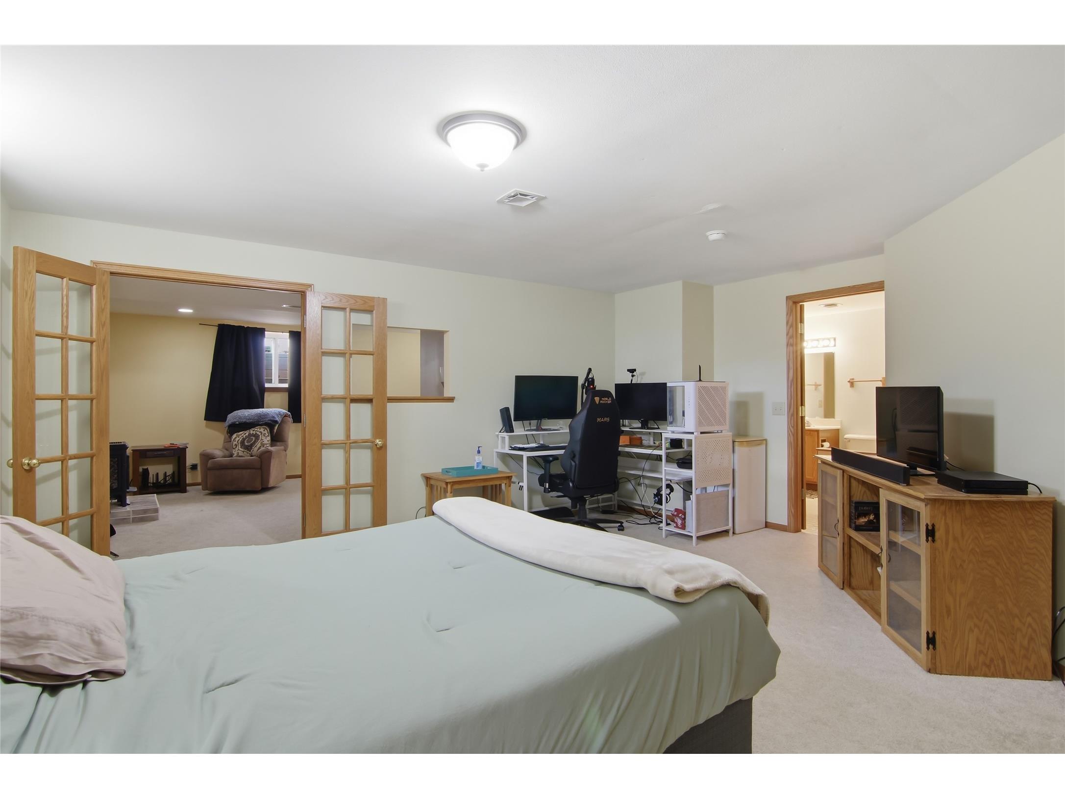 411 21st Street NE Menomonie WI 54751 1599638 image25