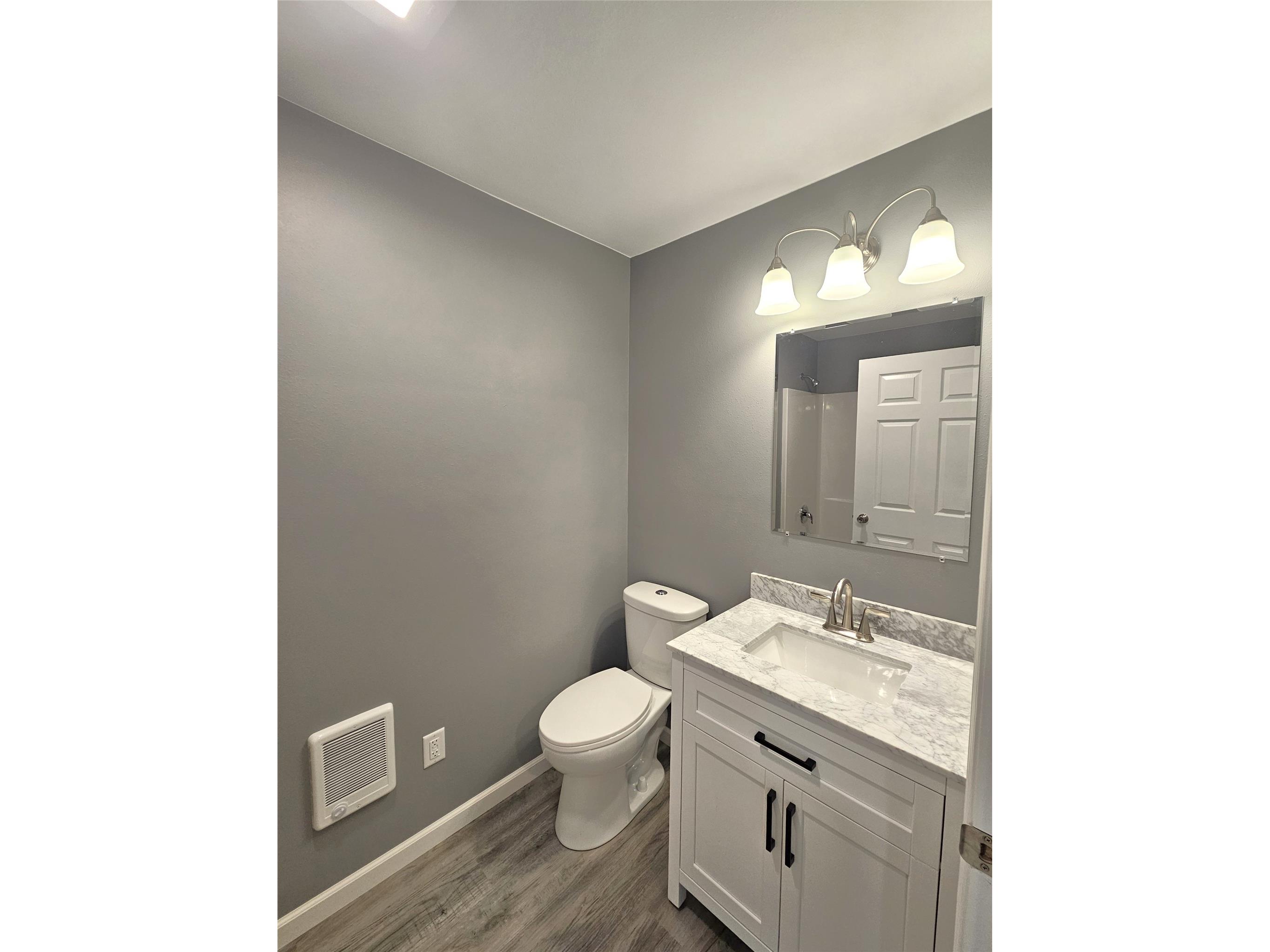 411 Poplar Street Spooner WI 54801 1601458 image15
