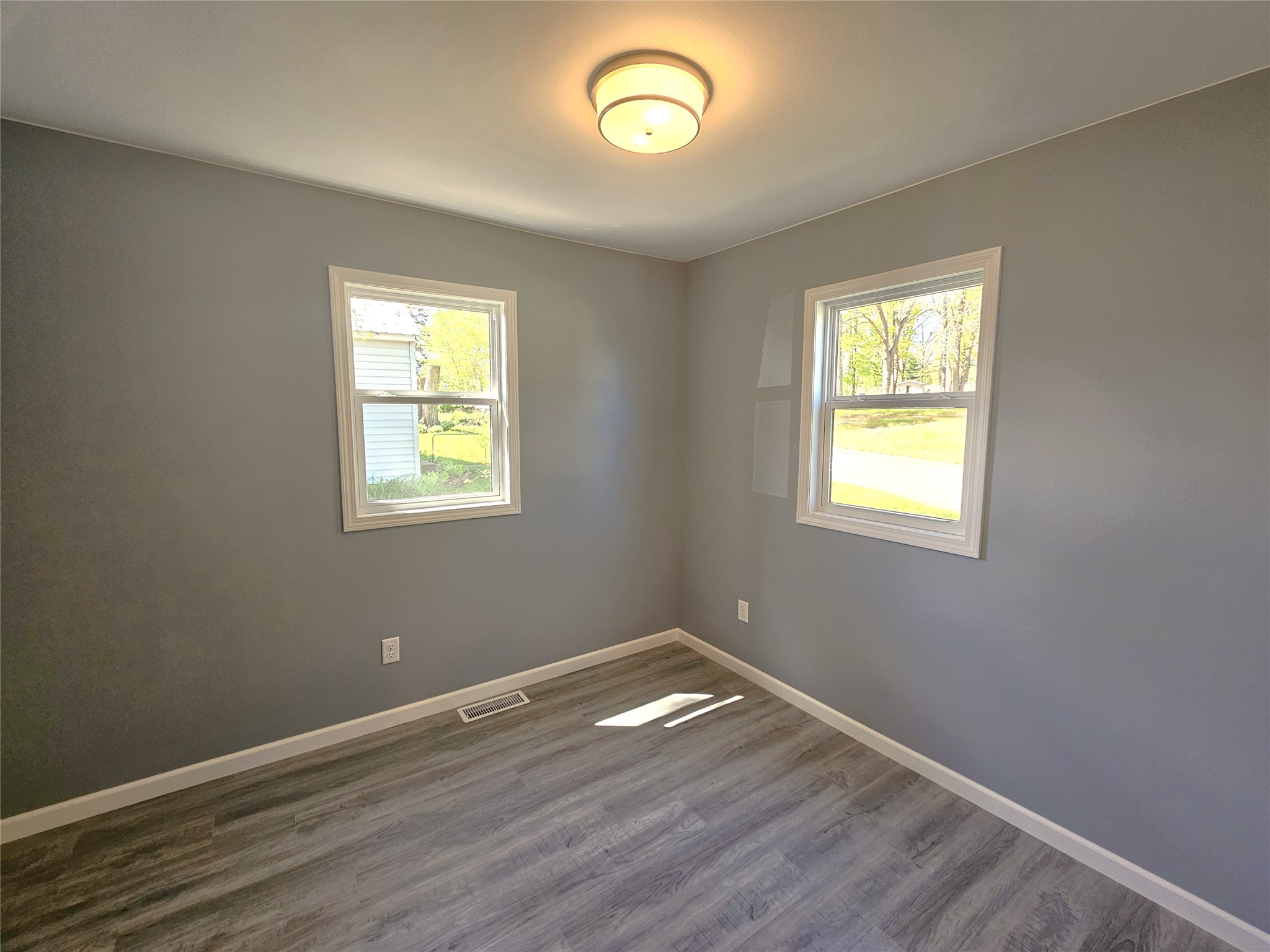 411 Poplar Street Spooner WI 54801 1601458 image18