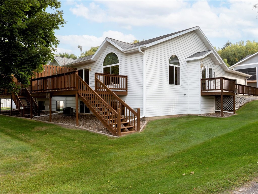 412 Lee Street #A Durand WI 54736 1597371 image1