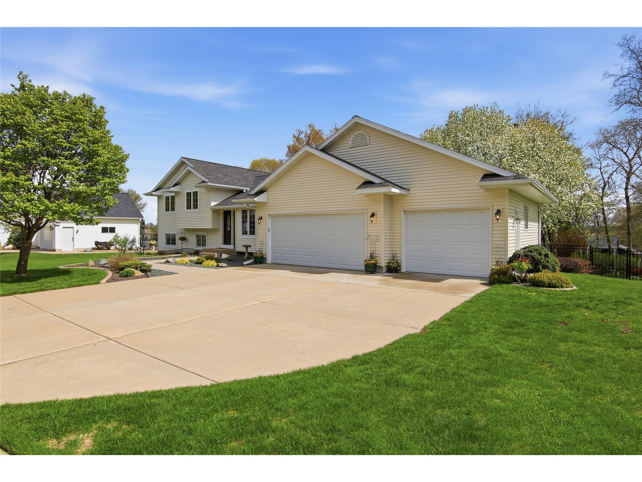 4125 Birch Crest Lane Eau Claire WI 54701 1600636 image2