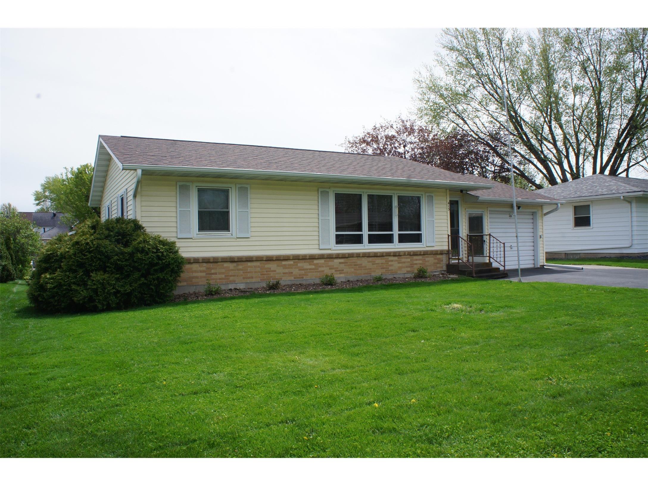 413 W Vine Street Mondovi WI 54755 1600768 image1