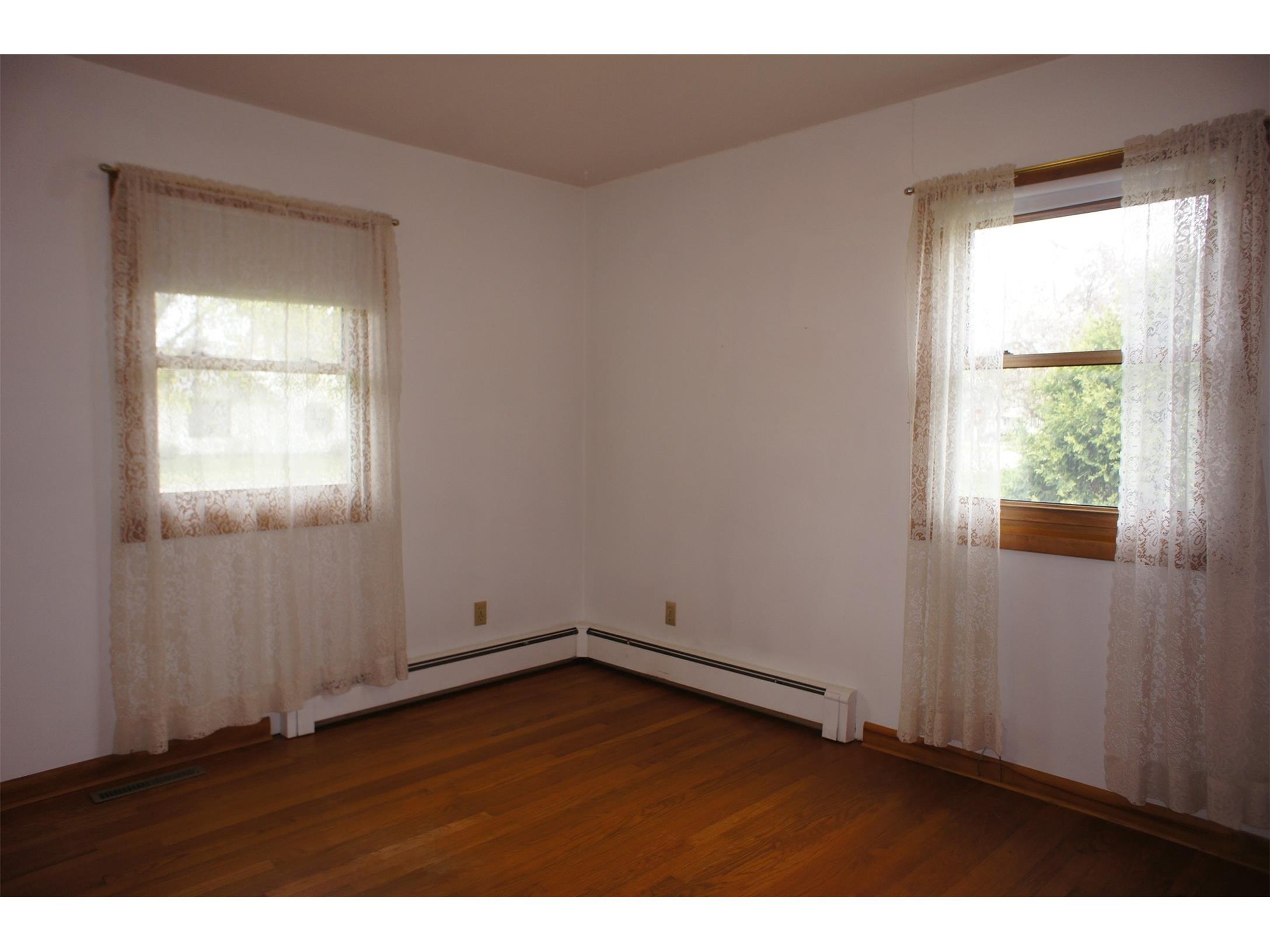 413 W Vine Street Mondovi WI 54755 1600768 image11