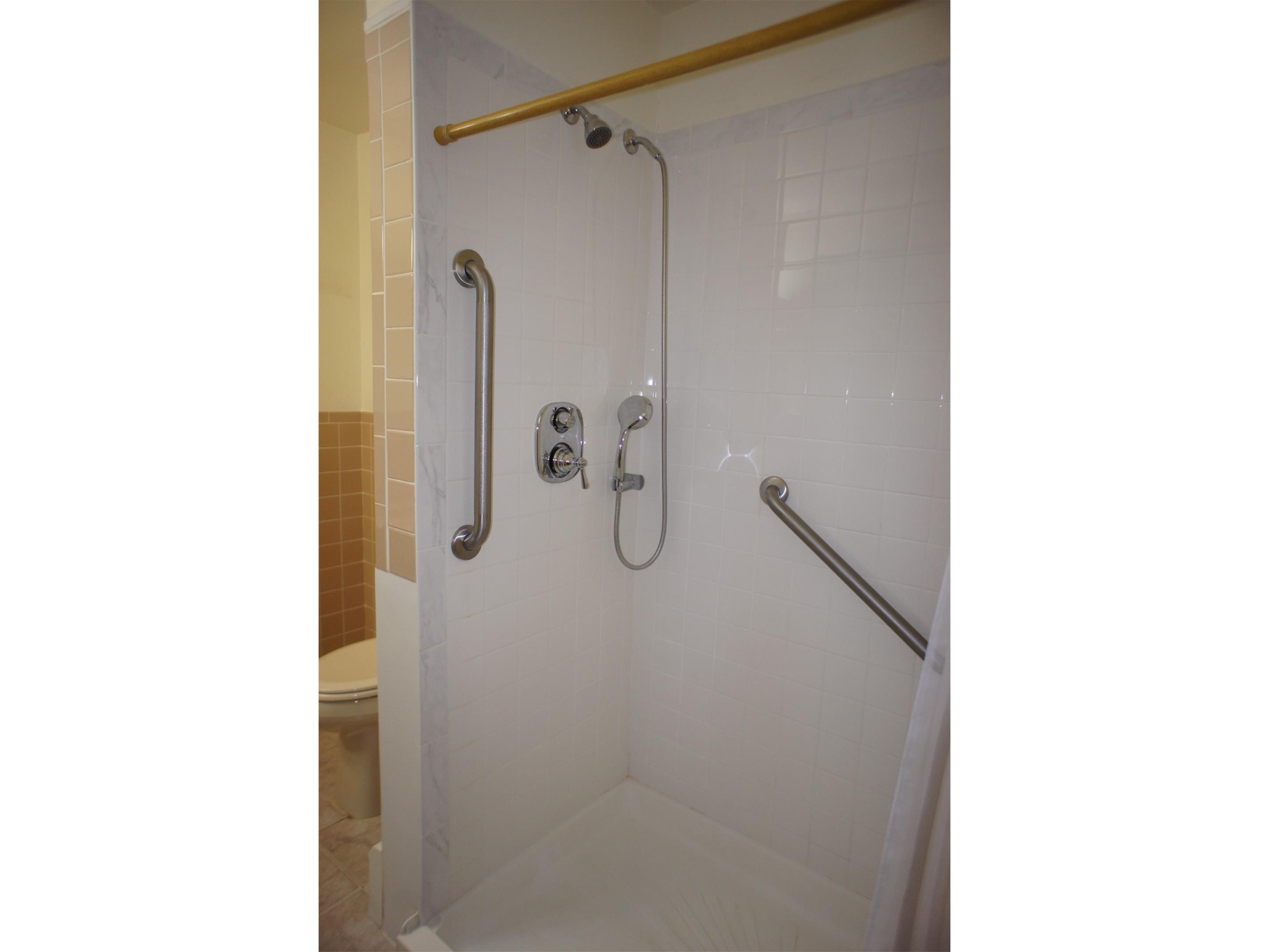 413 W Vine Street Mondovi WI 54755 1600768 image16