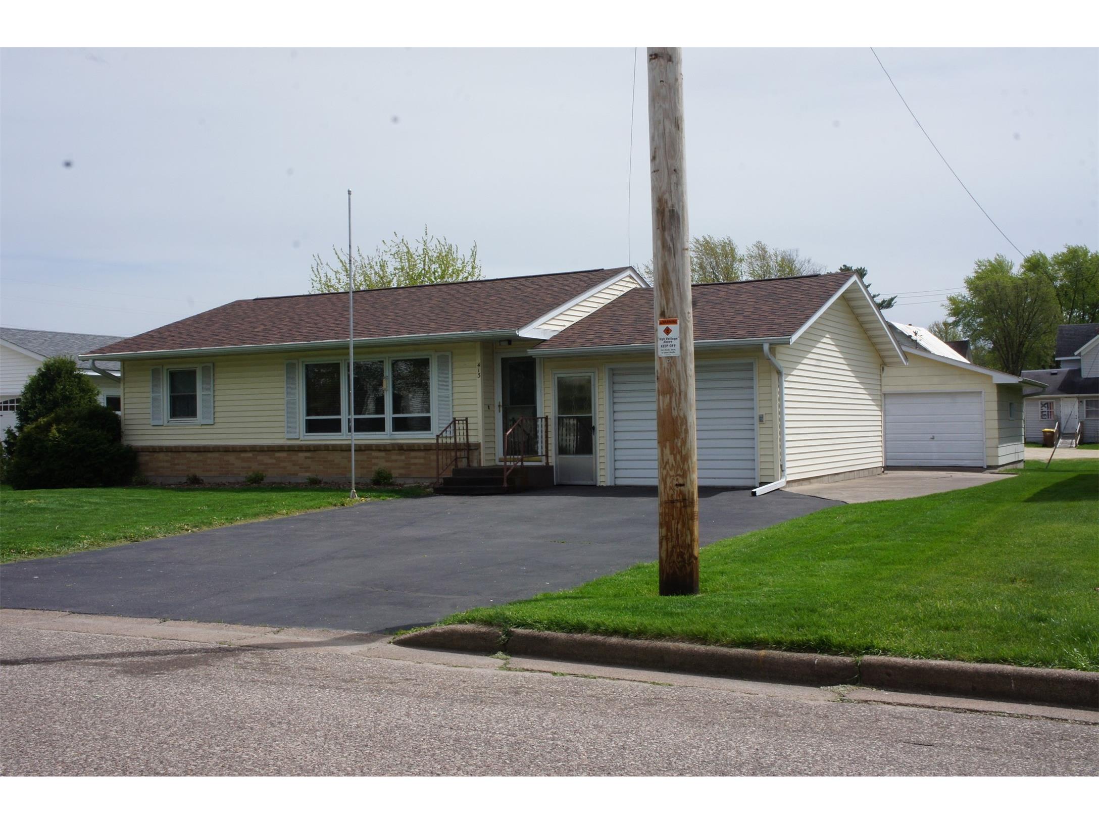 413 W Vine Street Mondovi WI 54755 1600768 image3