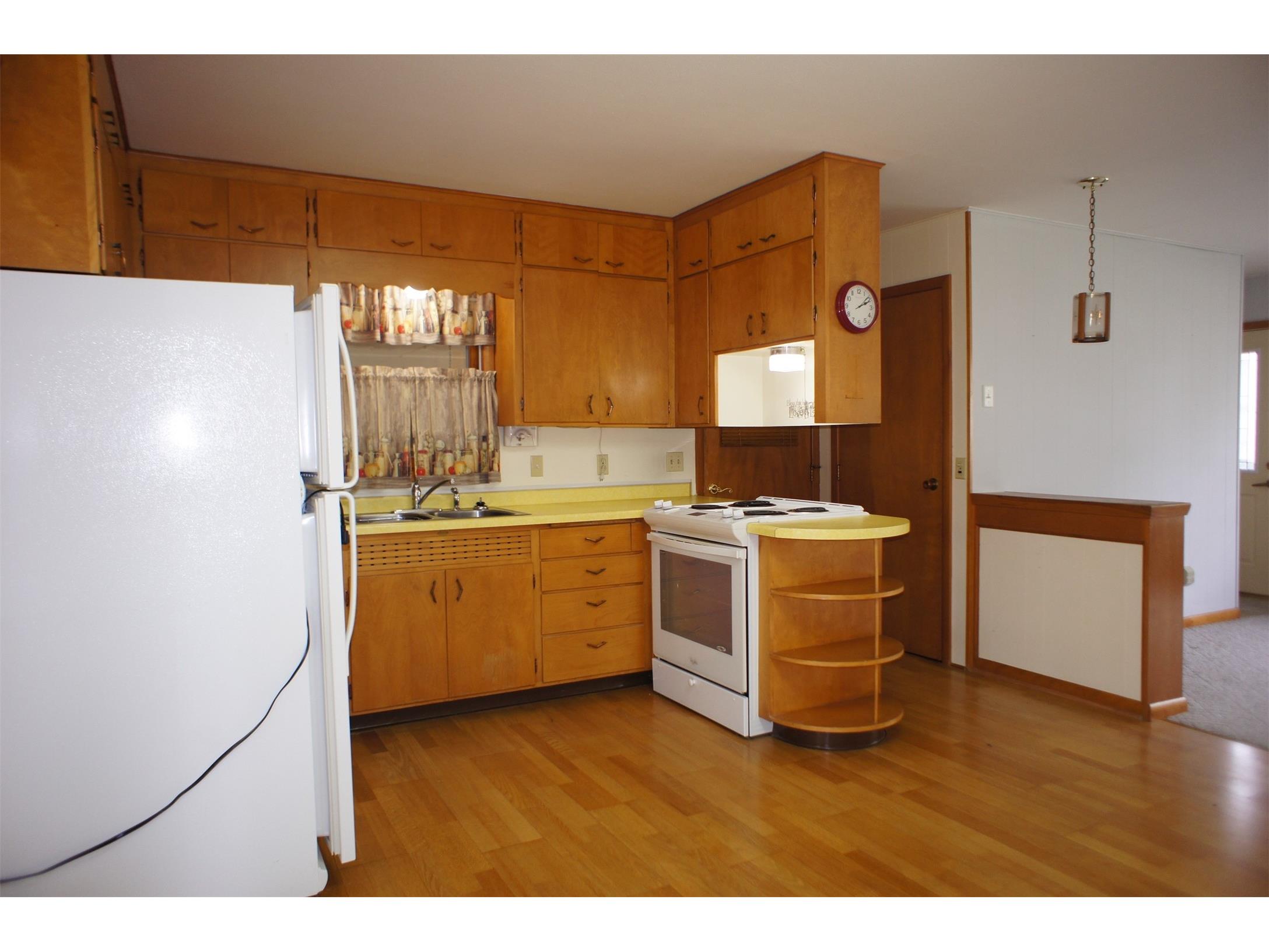 413 W Vine Street Mondovi WI 54755 1600768 image9