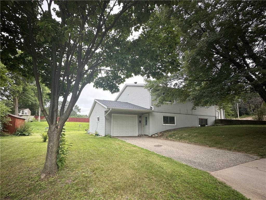 414/416 Fisher Street #1 AND 2 Eau Claire WI 54703 1584405 image1