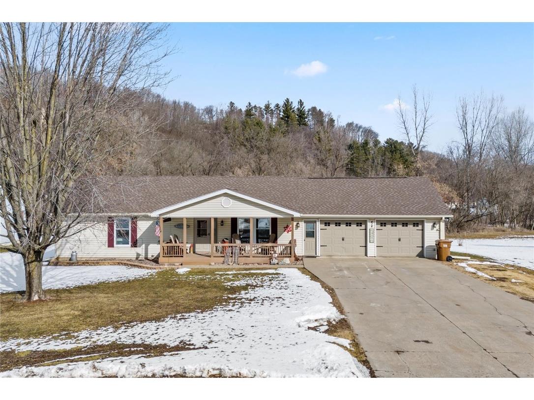 414 Cherry Avenue W Plum City WI 54761 1579740 image1