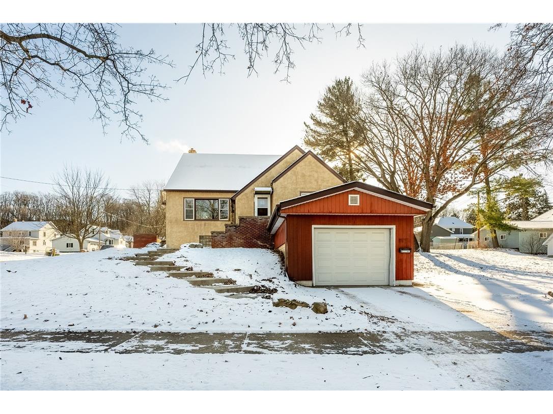 415 E Montgomery Street Durand WI 54736 1588219 image1