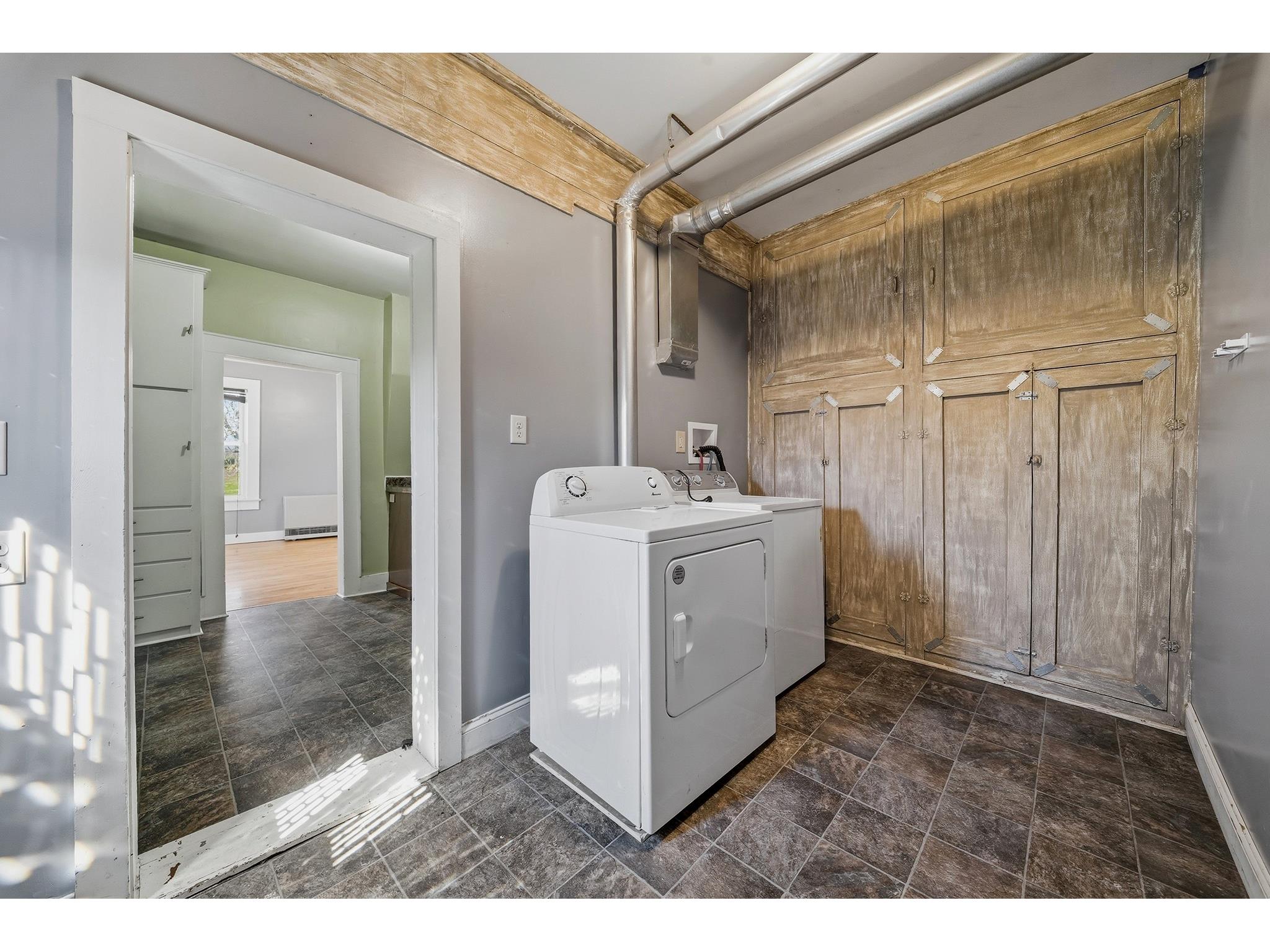 415 N Dewey Street Eau Claire WI 54703 1600039 image17