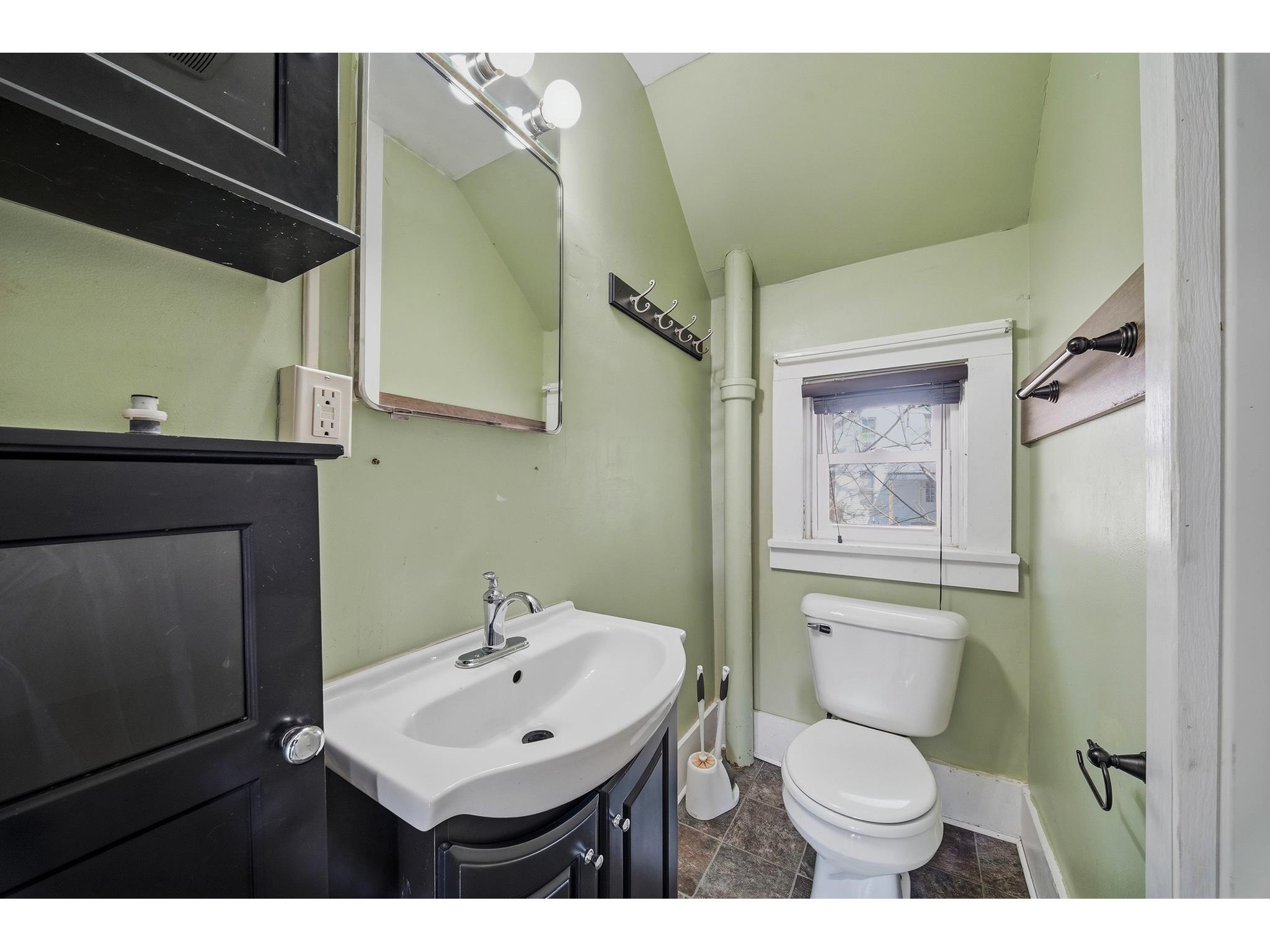415 N Dewey Street Eau Claire WI 54703 1600039 image18